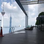 Platinum Suites Sky Rainbow